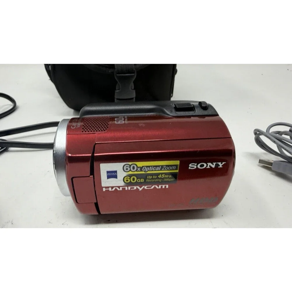 SONY Handycam DCR-SR47 Digital Video Camera Camcorder - 60x / 60GB Zeiss Lens